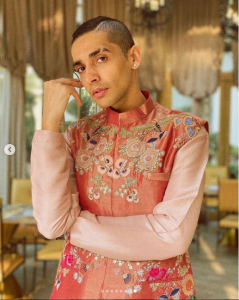 If you need inspiration for a men’s fashion blog, look no further than Siddharth Batra. 